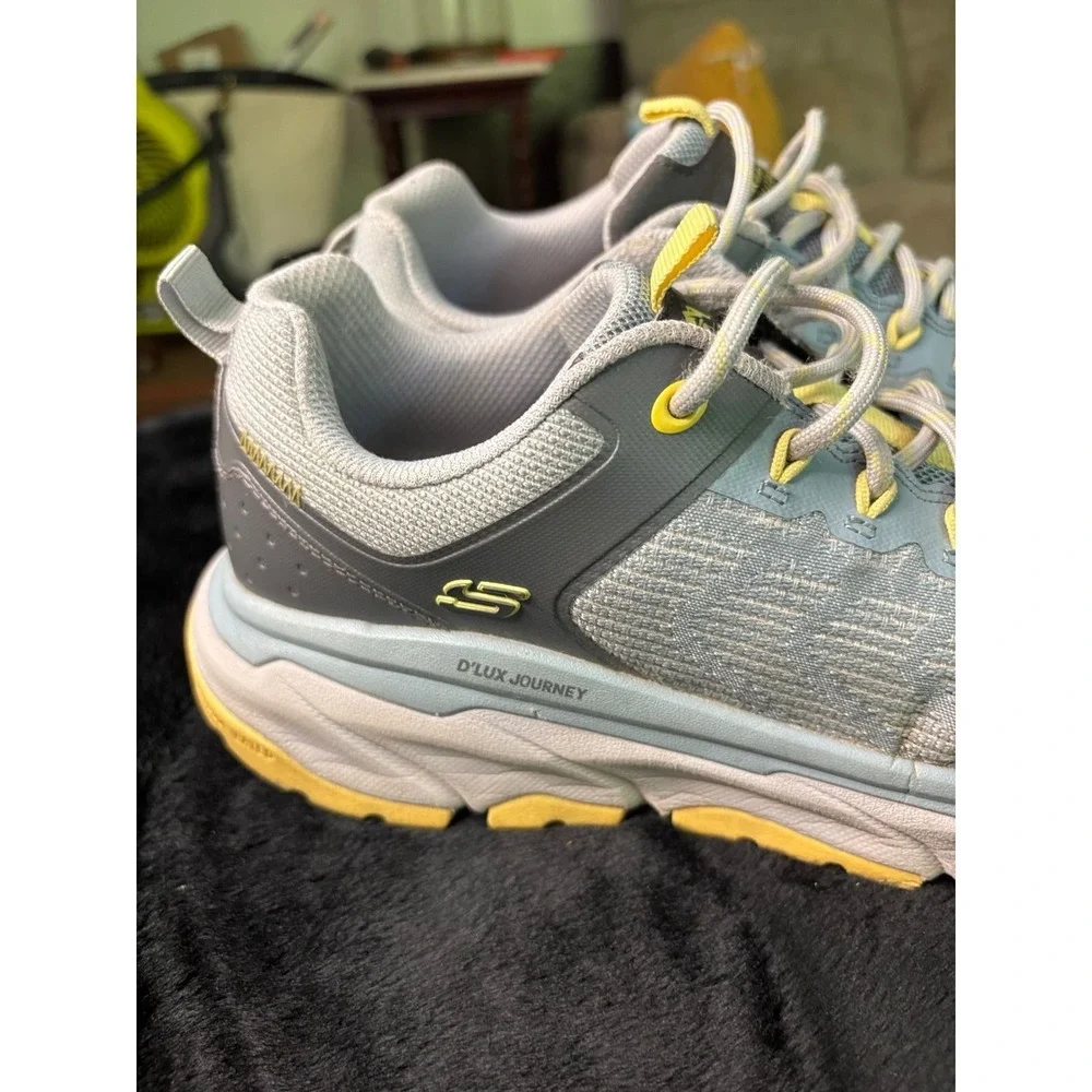 Skechers Womens DLux Journey Outdoor Trail Sneakers Blue Grey Yellow 1801 Size 8